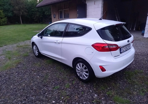 Ford Fiesta cena 37000 przebieg: 61000, rok produkcji 2017 z Biała małe 79